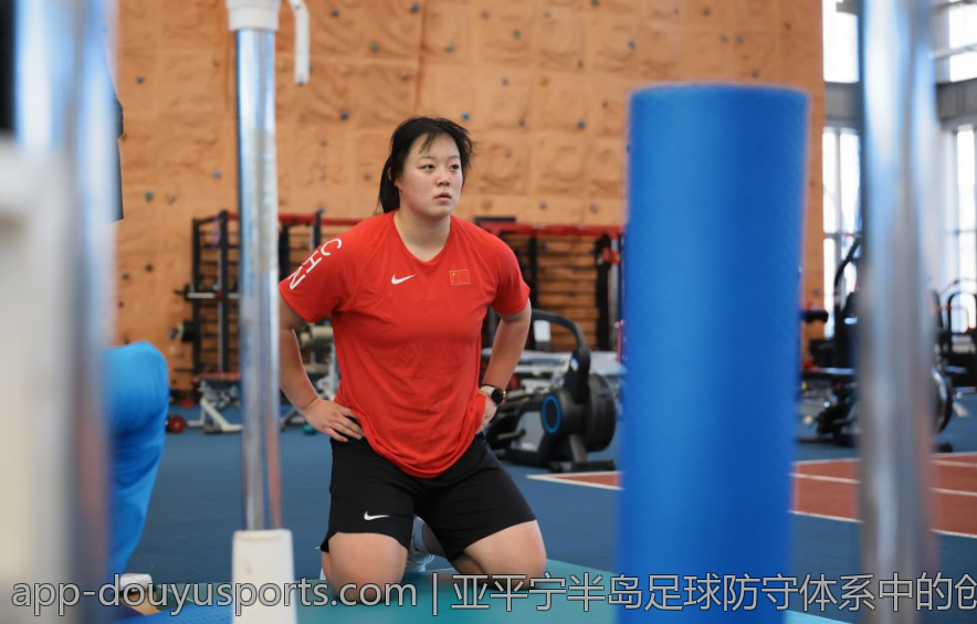 亚平宁半岛足球防守体系中的创新与传统交融之道